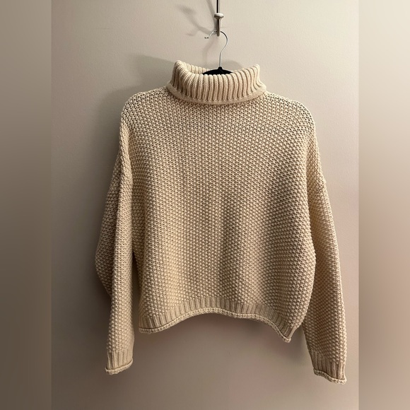 Sage the label beige knit turtleneck sweater EUC - Picture 8 of 8